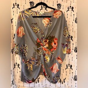 Umgee floral blouse size large